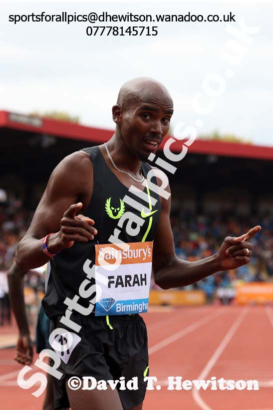 Mo Farah after breaking the 2 mile British record at the Sainsbury's Birmingham Grand Prix. Photos: David T. Hewitson/Sports for All Pics